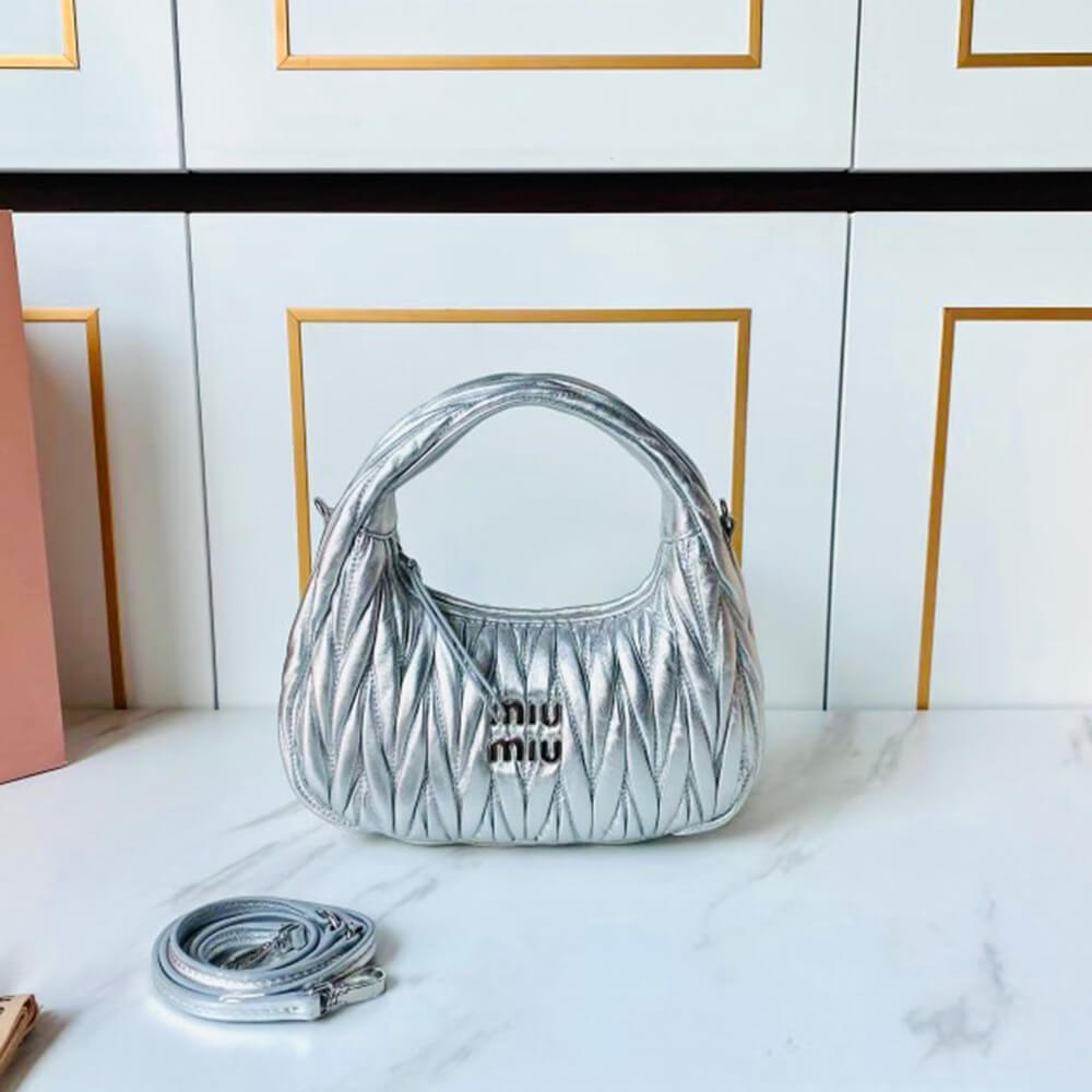 Small Wander matelasse nappa leather hobo bag(HIGH-END GRADE)